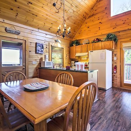 Sevierville Retreat Private Hot Tub And Lake Views! 外观 照片